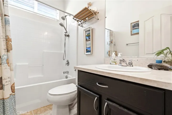 Downstairs Full Bath