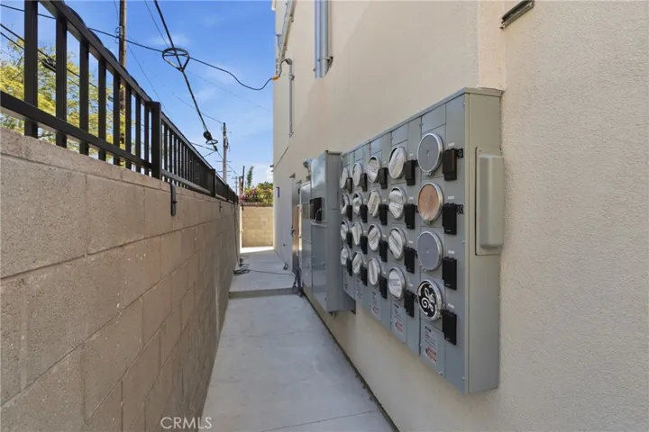 1009 E 29th Street, Los Angeles, California 90011