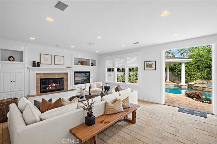 10 Cape Andover, Newport Beach, California 92660