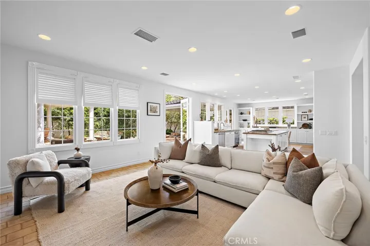 10 Cape Andover, Newport Beach, California 92660