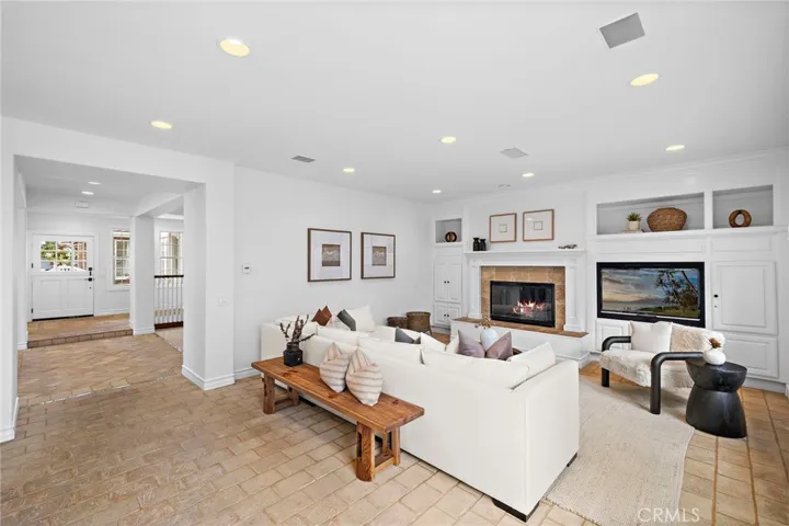 10 Cape Andover, Newport Beach, California 92660