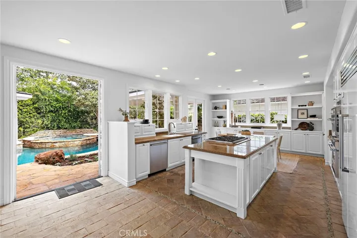 10 Cape Andover, Newport Beach, California 92660