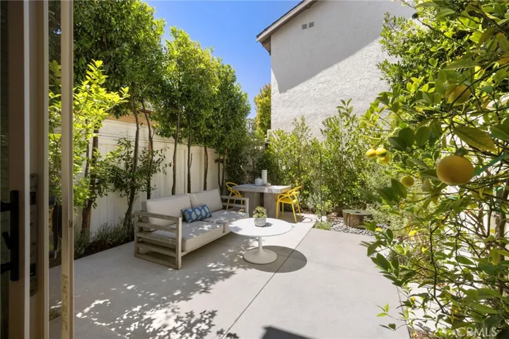 125 S Broadway 6, Redondo Beach, California 90277