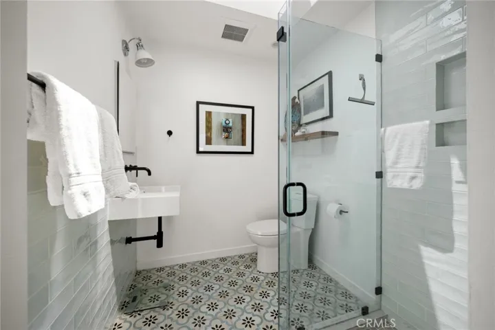 125 S Broadway 6, Redondo Beach, California 90277
