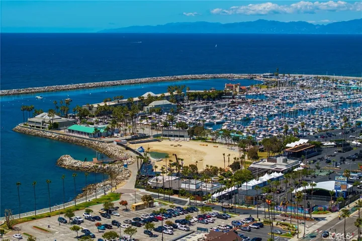 125 S Broadway 6, Redondo Beach, California 90277