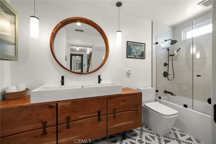 125 S Broadway 6, Redondo Beach, California 90277