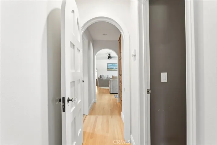 Hallway to bedrooms