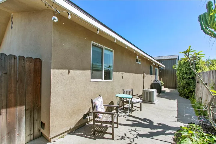 Private yard/patio for detatched home