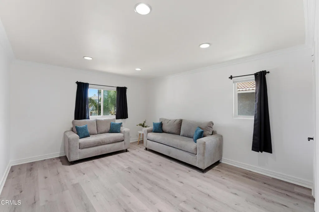 2355 peninsula Oxnard  MLS-28