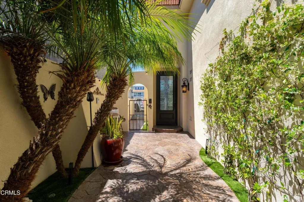 2355 peninsula Oxnard  MLS-8