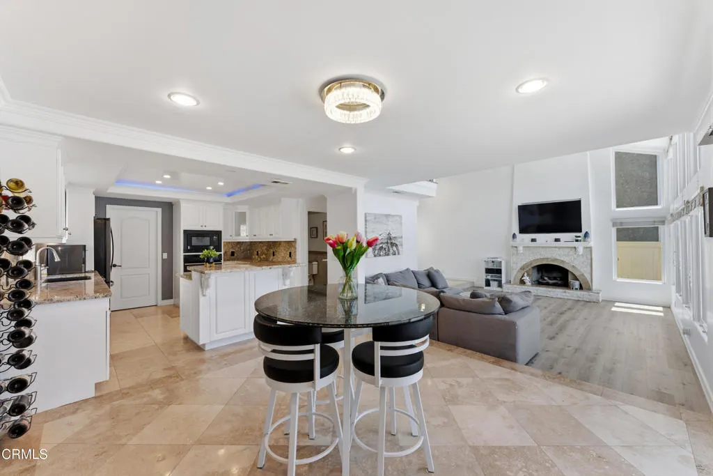 2355 peninsula Oxnard  MLS-17