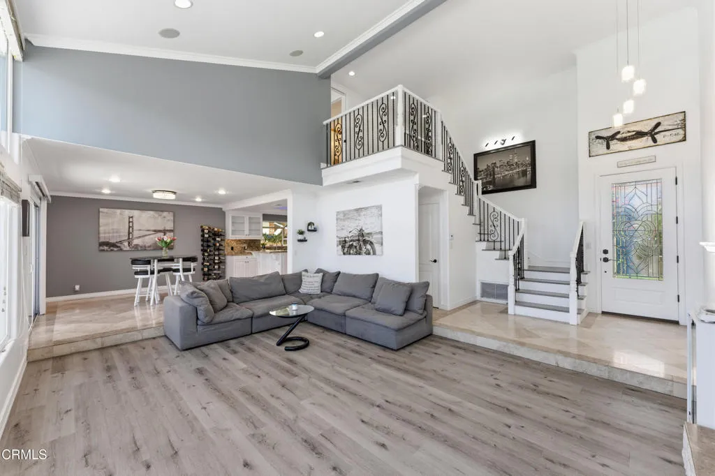 2355 peninsula Oxnard  MLS-12