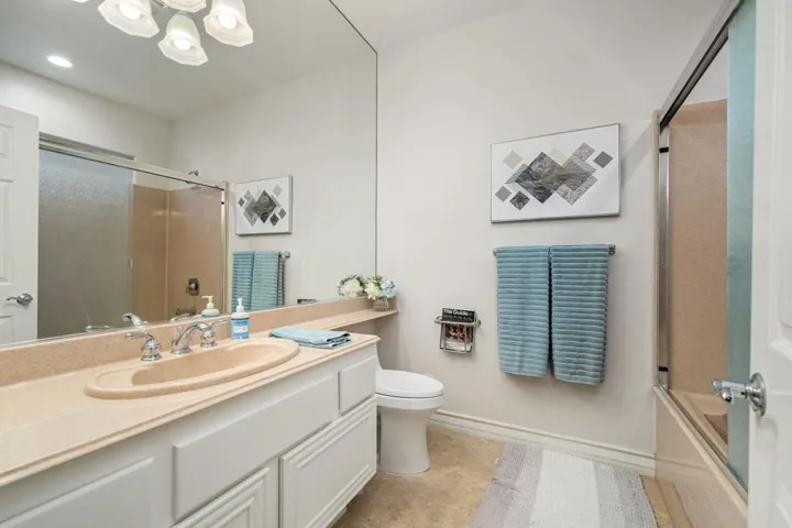 56-web-or-mls-CCBanf_OPMG_0426_056
