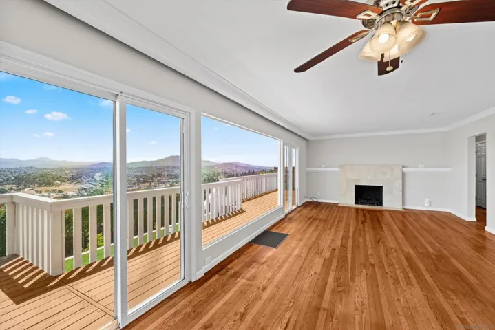 4258 Summit Dr, La Mesa, California 91941