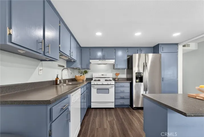 27026 Rio Pecos, Valencia, California 91354