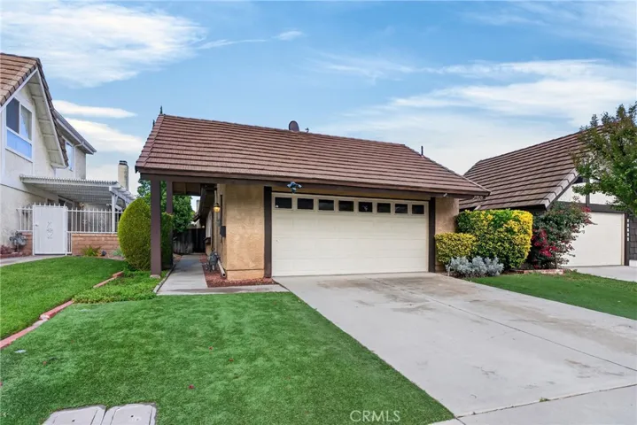 27026 Rio Pecos, Valencia, California 91354