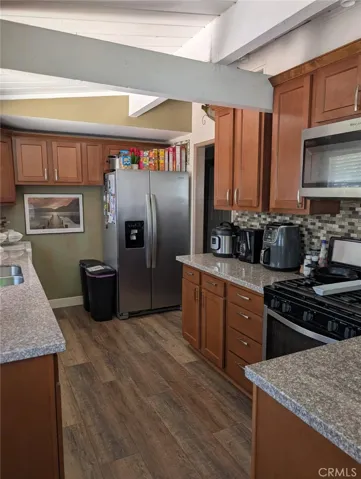 Open kitchen