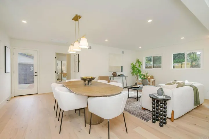 4210 Alcove Ave, Studio City, California 91604
