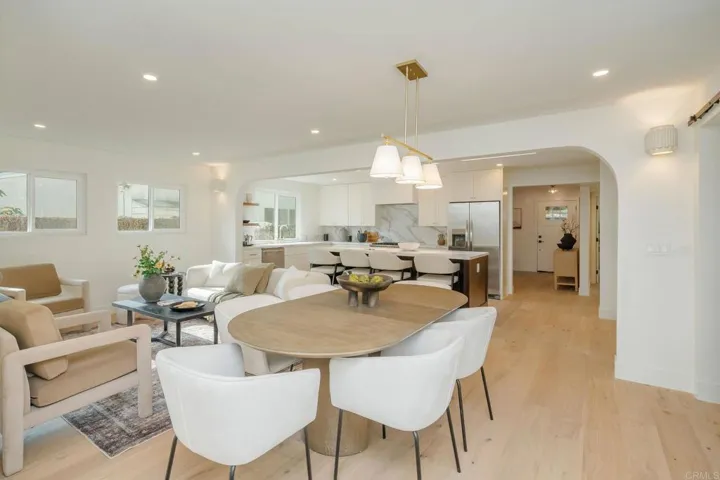 4210 Alcove Ave, Studio City, California 91604