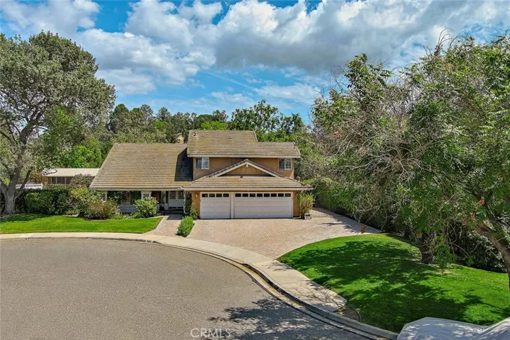 Cul de sac location with long RV gated parking