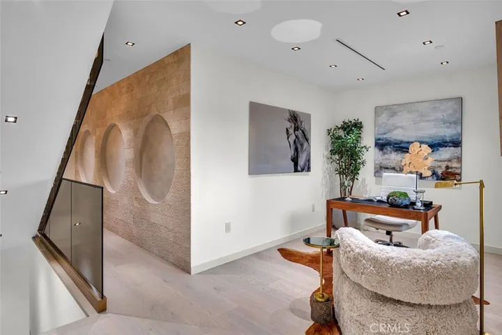 505 17th Street, Huntington Beach, California 92648