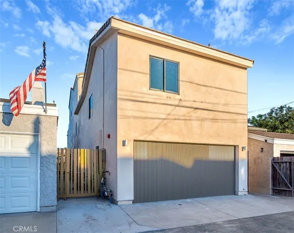 505 17th Street, Huntington Beach, California 92648