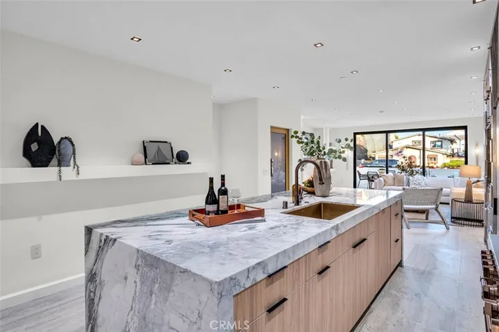505 17th Street, Huntington Beach, California 92648