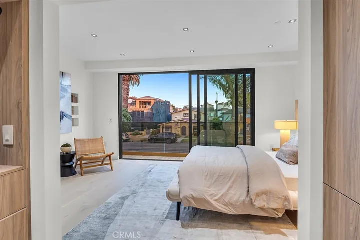 505 17th Street, Huntington Beach, California 92648