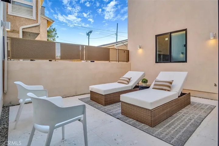 505 17th Street, Huntington Beach, California 92648