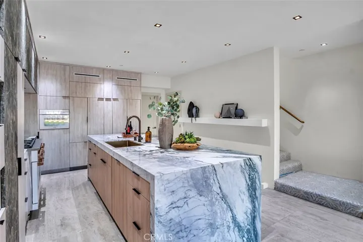 505 17th Street, Huntington Beach, California 92648