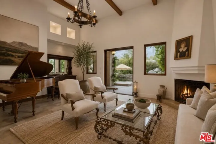 Family Room (AI Staged)