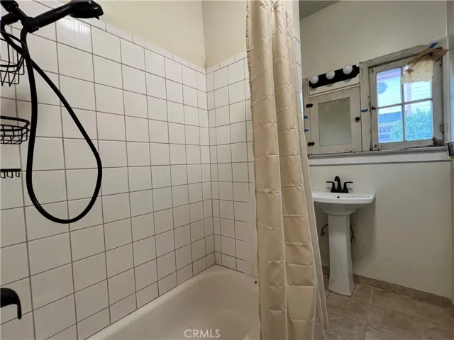 637 San Francisco, Pomona, California 91767