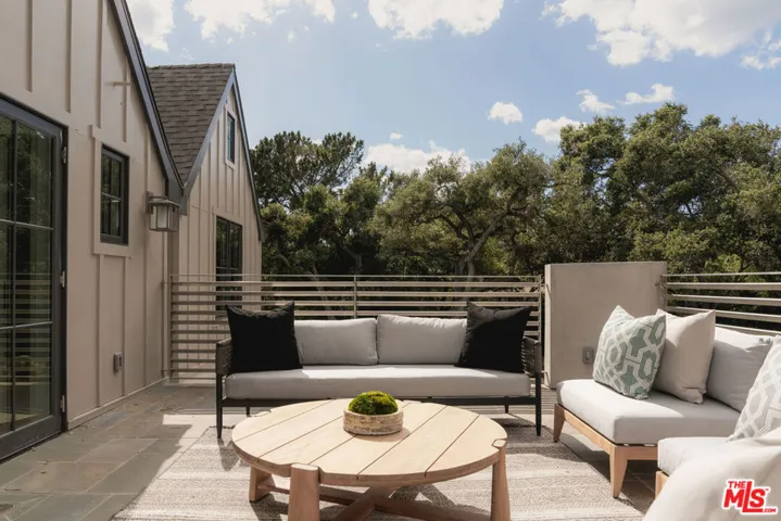 850 Rockbridge Road, Santa Barbara, California 93108