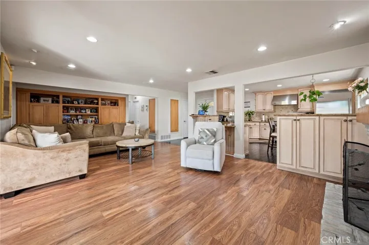 3465 Halbrite Avenue, Long Beach, California 90808