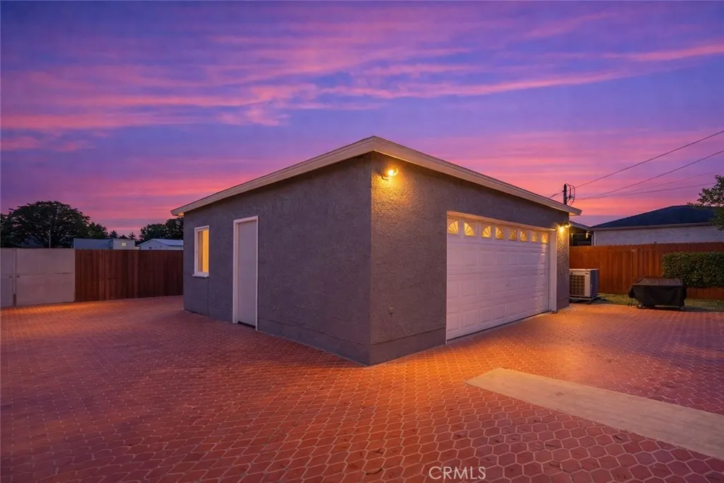9700 S 5th Avenue, Inglewood, California 90305 — photo 5