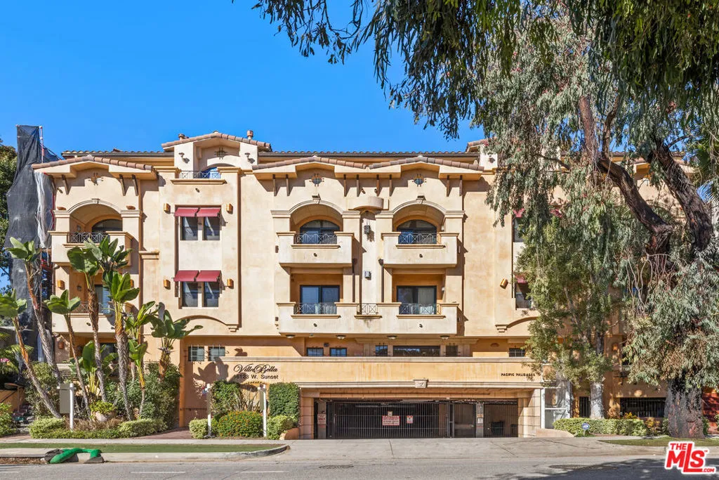 16123 W Sunset Blvd