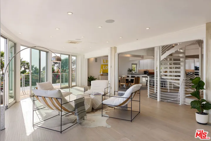 6375 Gayton Place, Malibu, California 90265
