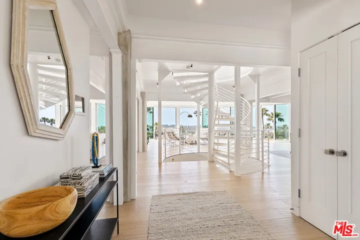 6375 Gayton Place, Malibu, California 90265