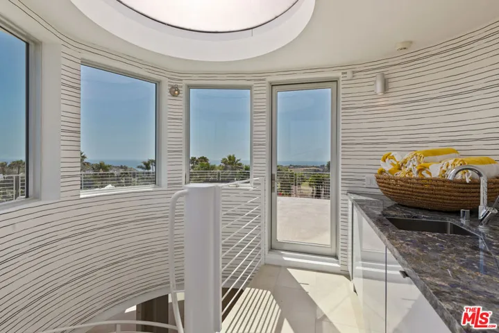 6375 Gayton Place, Malibu, California 90265