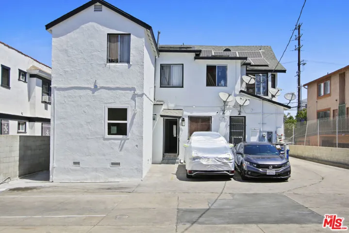 2694 James M Wood Boulevard, Los Angeles, California 90006