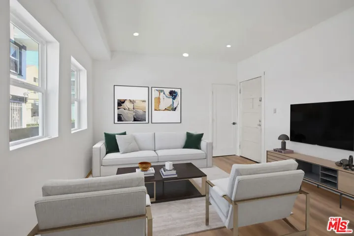 2694 James M Wood Boulevard, Los Angeles, California 90006