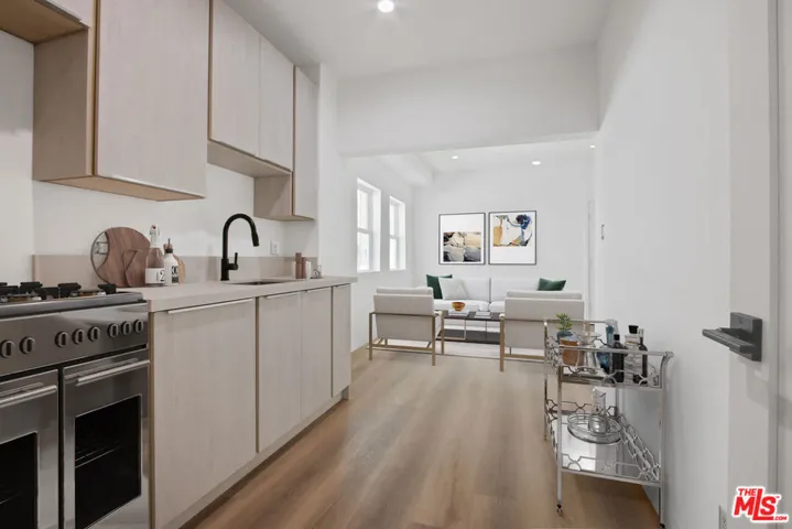 2694 James M Wood Boulevard, Los Angeles, California 90006