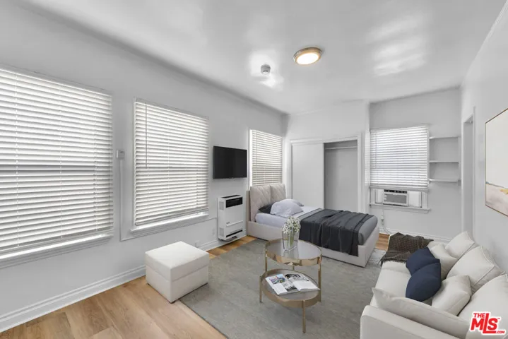 2694 James M Wood Boulevard, Los Angeles, California 90006