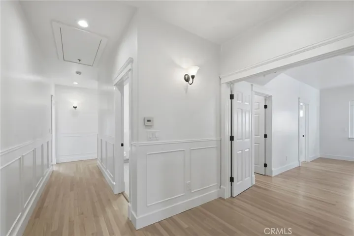 Hallway to bedrooms