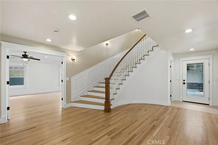 Staircase landing