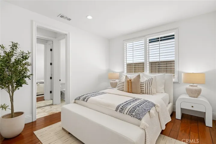 1943 Port Provence, Newport Beach, California 92660