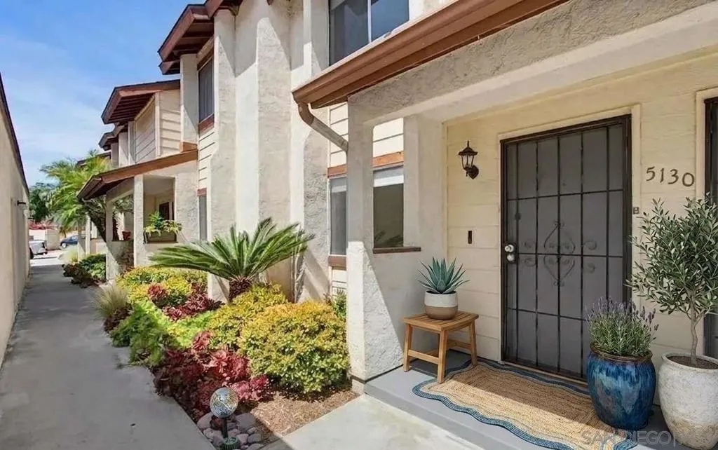 https://zimg.paragon.ice.com/ParagonImages/Property/PA/SDMLS/260009606/3/533/400/4cce00f5500e5f3a17ae56fb568bf01f/3/c5184e0c4ab6271784c77d4f41702476/260009606-f43e3e49-84e5-45e4-80d9-5af5c9813f0d.JPG