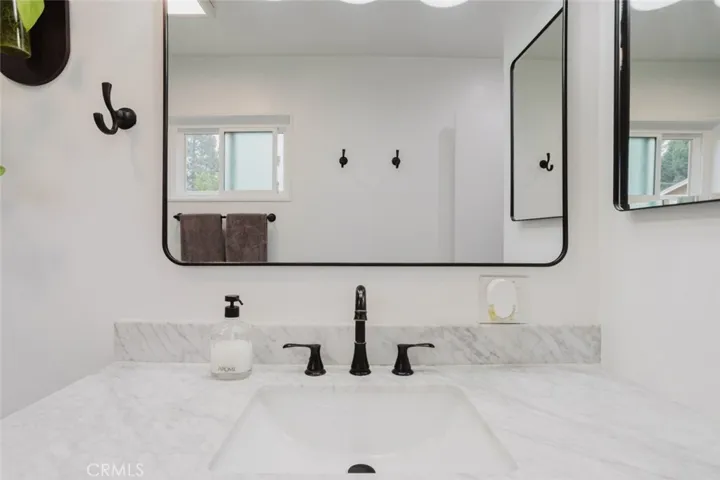 2009 Sargent Avenue, Simi Valley, California 93063