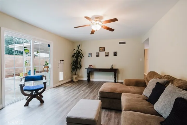 2009 Sargent Avenue, Simi Valley, California 93063