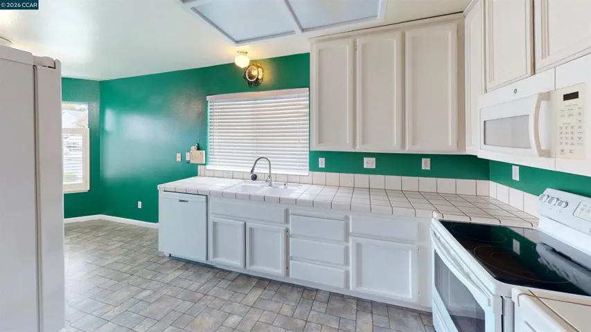 Kitchen II